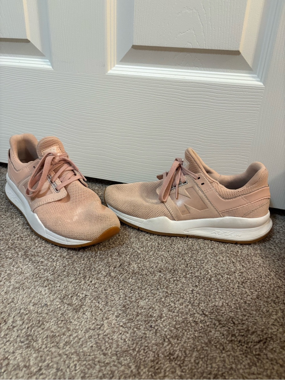 Women’s Light pink New balance shoes